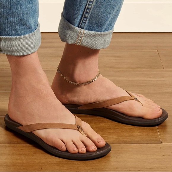 OluKai Shoes - Olukai - Ho'opio Leather Flipflops NWOT